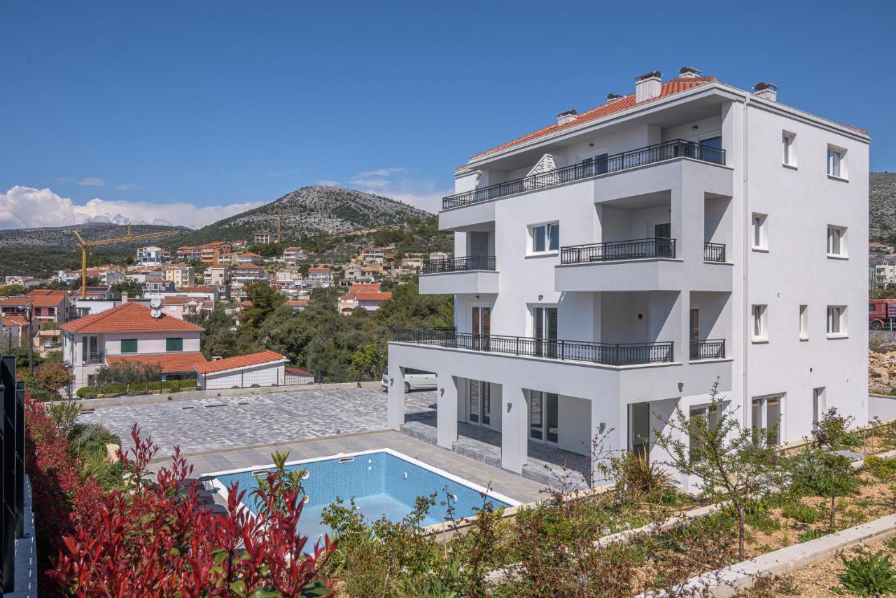 Villa Barbara & Zoran With Heated Swimming Pool Seget Vranjica Buitenkant foto