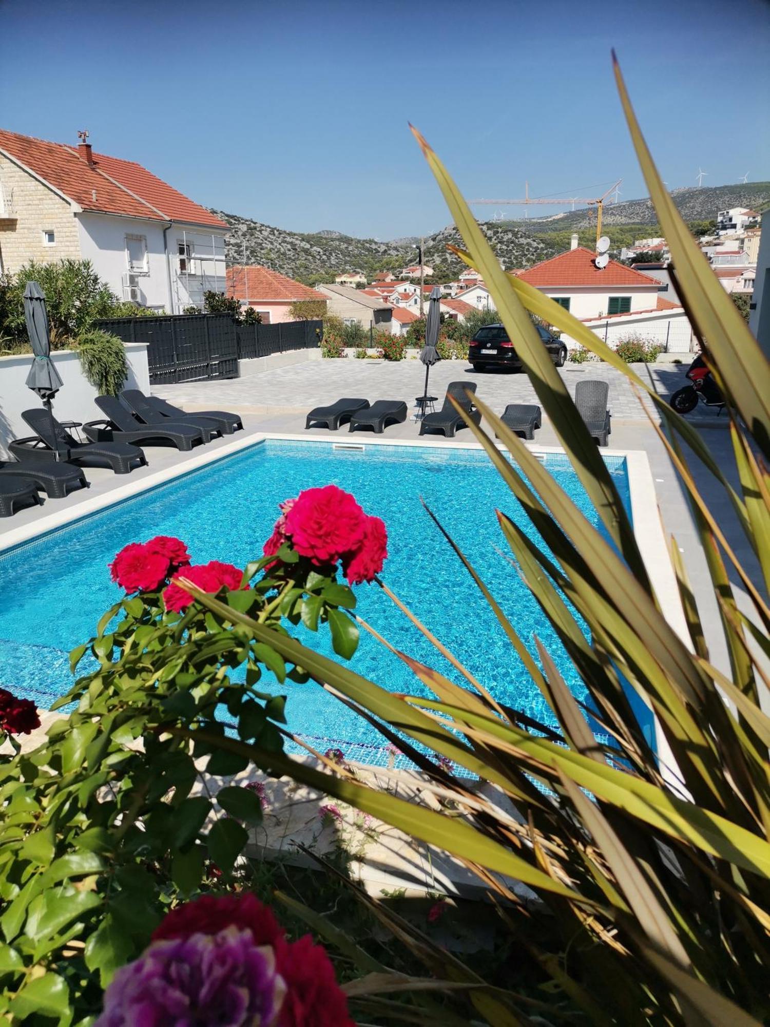 Villa Barbara & Zoran With Heated Swimming Pool Seget Vranjica Buitenkant foto